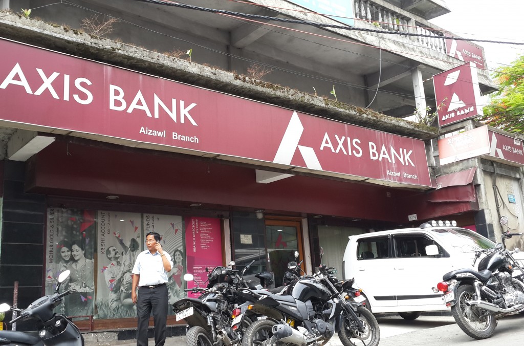 Axis bank, Aizawl
